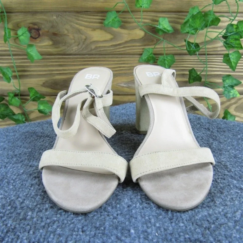 BP Women's  Ankle Strap Beige Leather Sz 7.5 Medium Gently Used 2025‎